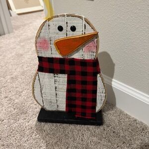 Charming Wooden Snowman Decor with Fabric Red Plaid Scarf